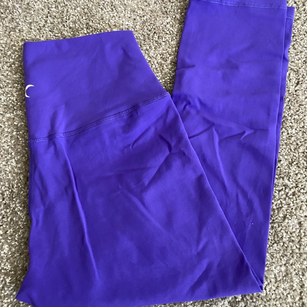 Zyia purple ascend hi rise Capri leggings